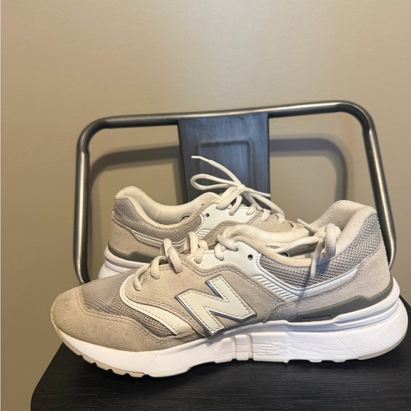 New Balance 997H Taupe Gray Suede Mesh Sneakers Women’s 7.5 - Picture 6 of 16